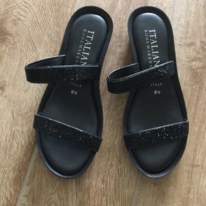 Never been wore black sandals